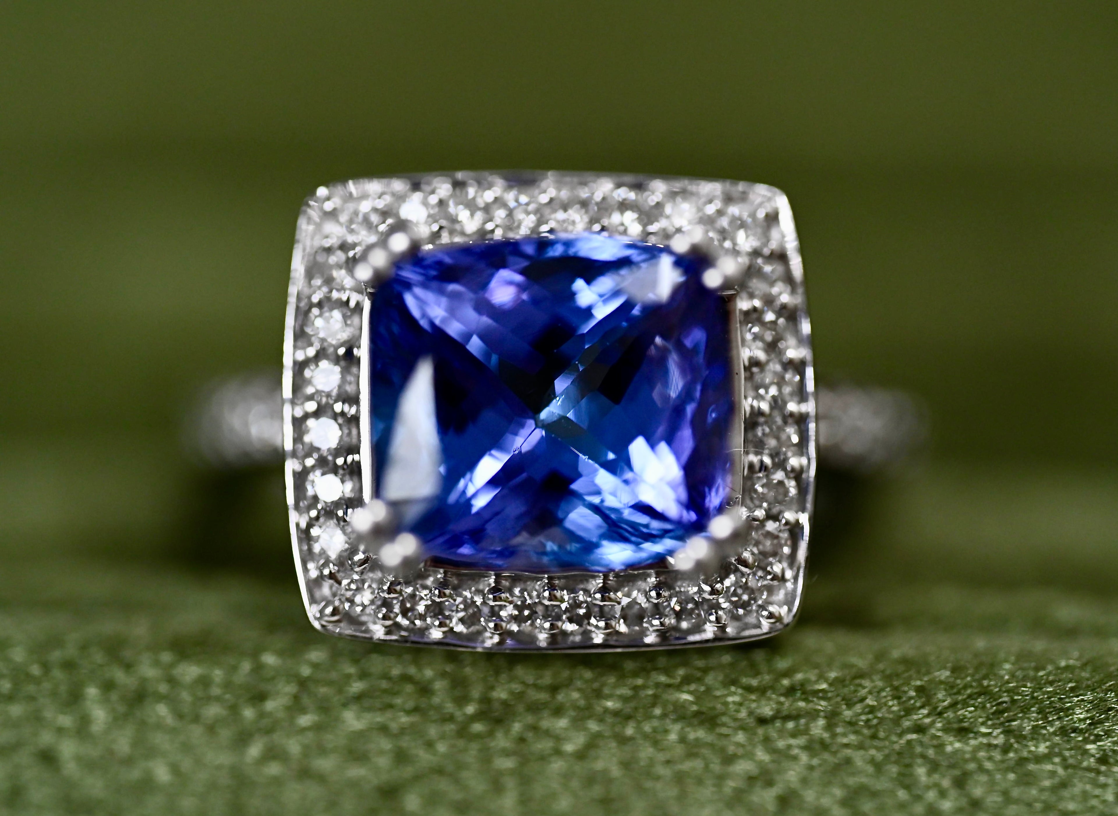 Tanzanite and Diamond Ring