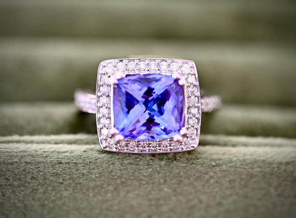 Tanzanite and Diamond Ring